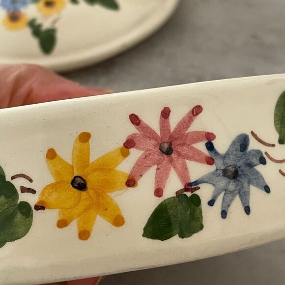 Vintage Made in France Hand-Painted Rustic Floral Oval Covered Trinket Box 4.75" - Picture 4 of 9